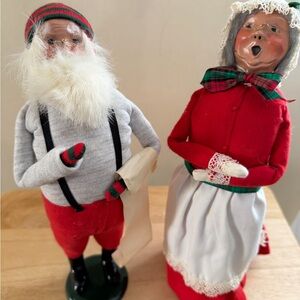 Byers Choice Santa and Mrs. Claus - Vintage 1990